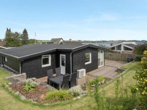 Holiday Home Elain - from the sea by Interhome